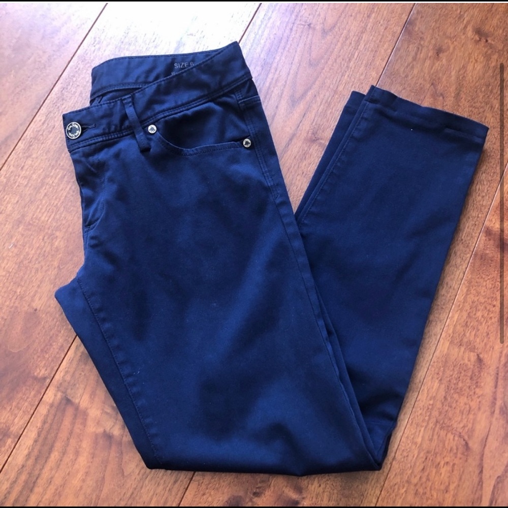 OFFERS WELCOME 
Lilly Pulitzer Worth Skinny Jean Navy